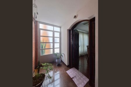 Casa à venda com 300m², 4 quartos e 4 vagasEntrada