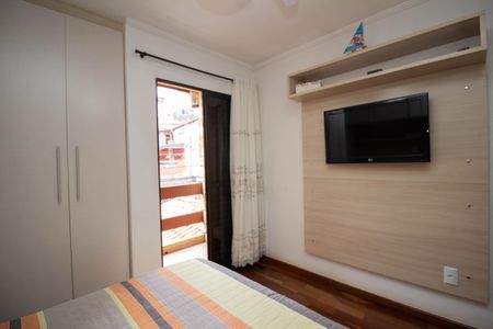Casa à venda com 107m², 4 quartos e 2 vagasSuíte
