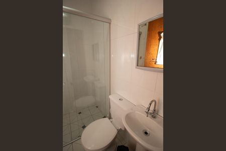 Casa à venda com 107m², 4 quartos e 2 vagasBanheiro da Edícula