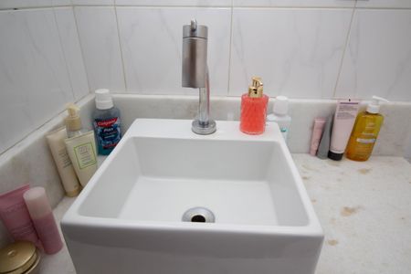 Casa à venda com 107m², 4 quartos e 2 vagasBanheiro da Suíte