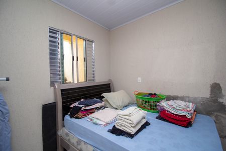 Casa à venda com 107m², 4 quartos e 2 vagasEdícula