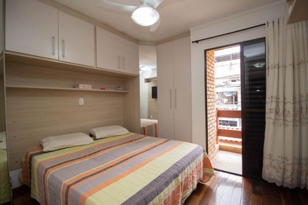 Casa à venda com 107m², 4 quartos e 2 vagasSuíte