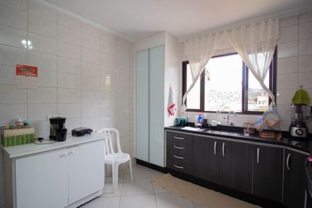 Casa à venda com 107m², 4 quartos e 2 vagasCozinha