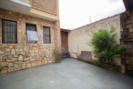 Casa à venda com 107m², 4 quartos e 2 vagasGaragem