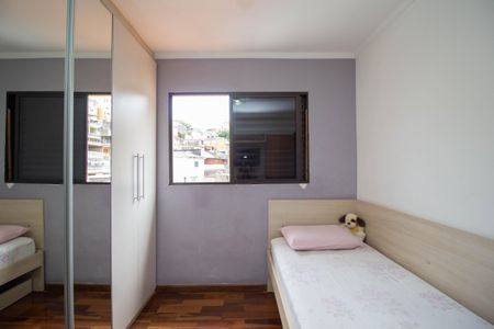 Casa à venda com 107m², 4 quartos e 2 vagasQuarto 2
