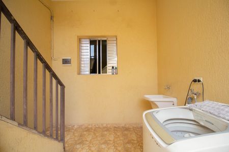 Casa à venda com 107m², 4 quartos e 2 vagasÁrea de Serviço