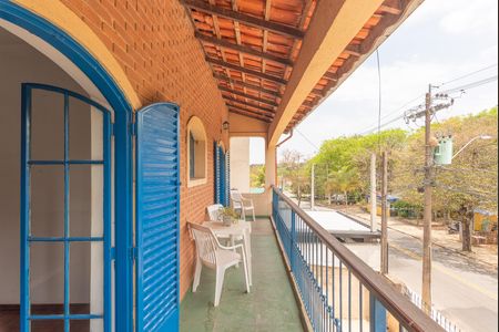 Sacada do Quarto 1 de casa à venda com 3 quartos, 280m² em Parque Jambeiro, Campinas
