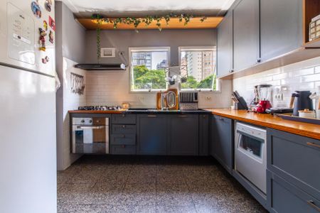 Apartamento à venda com 169m², 4 quartos e 2 vagasCozinha