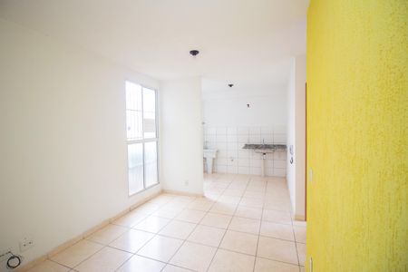 Sala de apartamento à venda com 2 quartos, 51m² em Chacaras Reunidas Santa Terezinha, Contagem