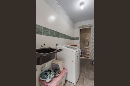 Casa à venda com 94m², 2 quartos e 5 vagas Casa à venda com 94m², 2 quartos e 5 vagasÁrea de Serviço