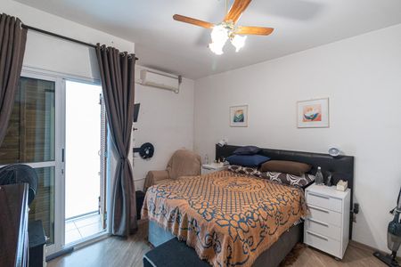 Casa à venda com 170m², 3 quartos e 3 vagasSuíte