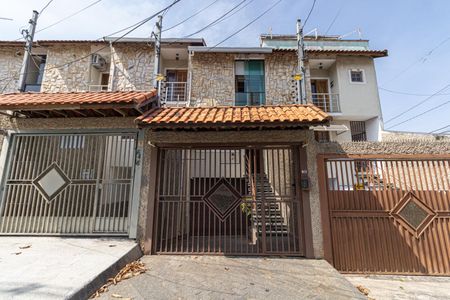 Casa à venda com 170m², 3 quartos e 3 vagasFachada