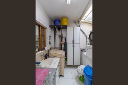 Casa à venda com 170m², 3 quartos e 3 vagasÁrea de Serviço