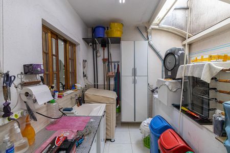 Casa à venda com 170m², 3 quartos e 3 vagasÁrea de Serviço