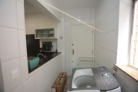 Apartamento à venda com 99m², 3 quartos e 2 vagasArea de serviço