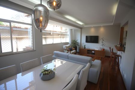 Apartamento à venda com 99m², 3 quartos e 2 vagasSala