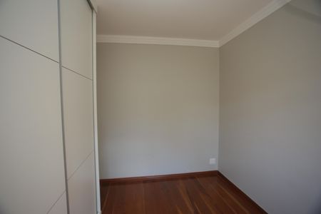 Apartamento à venda com 99m², 3 quartos e 2 vagasQuarto