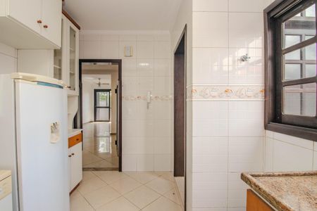 Apartamento para alugar com 200m², 3 quartos e 2 vagasCozinha e Área de Serviço