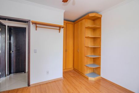 Apartamento para alugar com 200m², 3 quartos e 2 vagasQuarto