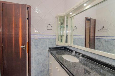 Apartamento para alugar com 200m², 3 quartos e 2 vagasBanheiro Social