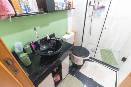 Apartamento para alugar com 74m², 2 quartos e 1 vagaBanheiro 