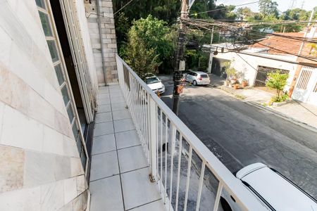 Casa para alugar com 120m², 2 quartos e 2 vagas Casa para alugar com 120m², 2 quartos e 2 vagasVaranda