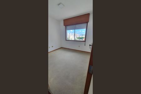 Quarto de apartamento para alugar com 2 quartos, 74m² em Floresta, Porto Alegre