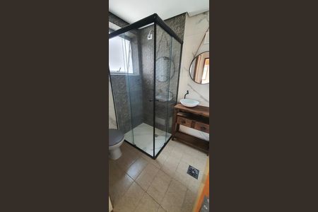 Banheiro de apartamento para alugar com 2 quartos, 74m² em Floresta, Porto Alegre