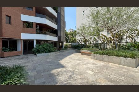 Apartamento à venda com 220m², 3 quartos e 3 vagas Apartamento à venda com 220m², 3 quartos e 3 vagasÁrea comum