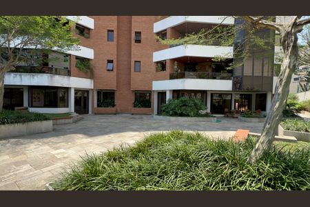 Apartamento à venda com 220m², 3 quartos e 3 vagas Apartamento à venda com 220m², 3 quartos e 3 vagasÁrea comum