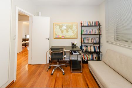 Apartamento à venda com 312m², 5 quartos e 3 vagasQuarto 1