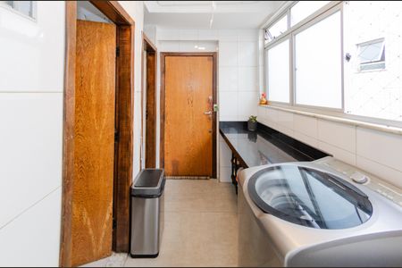 Apartamento à venda com 312m², 5 quartos e 3 vagasÁrea de serviço