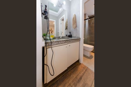 Apartamento à venda com 312m², 5 quartos e 3 vagasBanheiro social 2