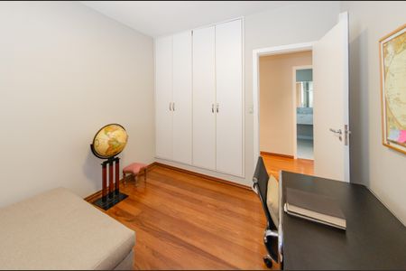 Apartamento à venda com 312m², 5 quartos e 3 vagasQuarto 1