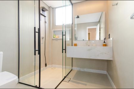 Apartamento à venda com 312m², 5 quartos e 3 vagasBanheiro social 1