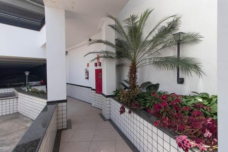 Apartamento para alugar com 85m², 2 quartos e sem vagaÁrea comum