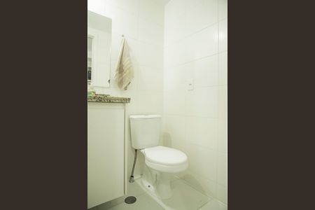 Banheiro de kitnet/studio à venda com 1 quarto, 27m² em Vila Clementino, São Paulo