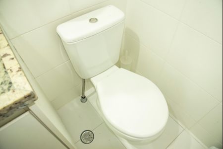 Banheiro de kitnet/studio à venda com 1 quarto, 27m² em Vila Clementino, São Paulo