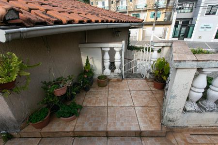 Casa à venda com 160m², 3 quartos e 3 vagas Casa à venda com 160m², 3 quartos e 3 vagasEspaço Gourmet