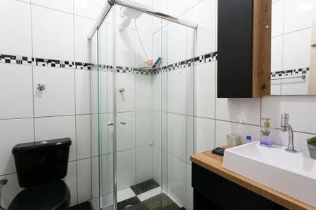 Casa à venda com 160m², 3 quartos e 3 vagas Casa à venda com 160m², 3 quartos e 3 vagasBanheiro da Suíte