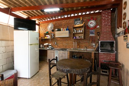 Casa à venda com 160m², 3 quartos e 3 vagas Casa à venda com 160m², 3 quartos e 3 vagasEspaço Gourmet