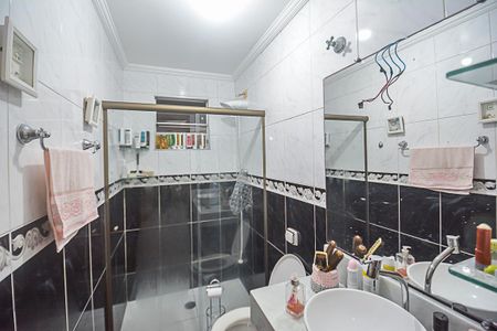 Casa à venda com 173m², 3 quartos e 2 vagasBanheiro da Suíte