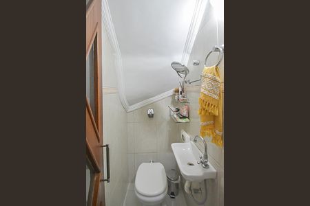 Casa à venda com 173m², 3 quartos e 2 vagasLavabo