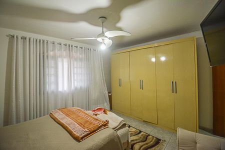 Casa à venda com 173m², 3 quartos e 2 vagasSuíte