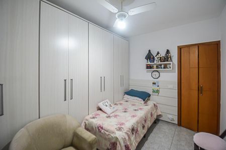 Casa à venda com 173m², 3 quartos e 2 vagasQuarto 2