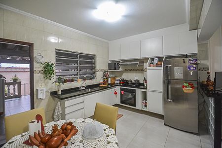 Casa à venda com 173m², 3 quartos e 2 vagasCozinha