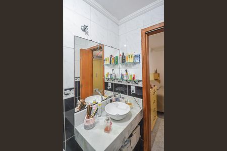 Casa à venda com 173m², 3 quartos e 2 vagasBanheiro da Suíte