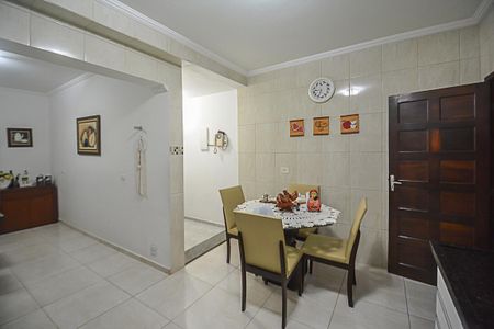 Casa à venda com 173m², 3 quartos e 2 vagasCozinha