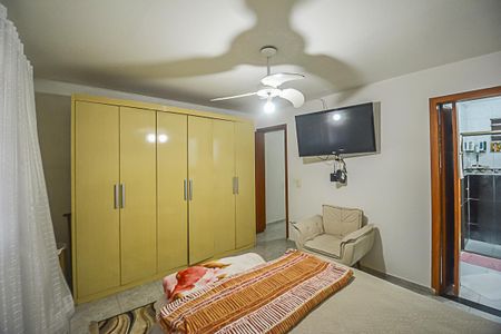 Casa à venda com 173m², 3 quartos e 2 vagasSuíte
