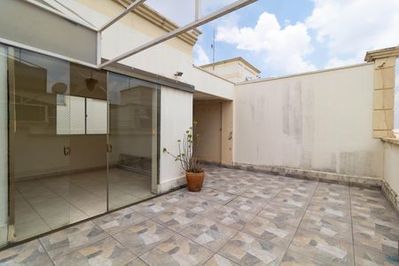 Apartamento à venda com 98m², 2 quartos e 1 vaga Apartamento à venda com 98m², 2 quartos e 1 vagaTerraço com Churrasqueira